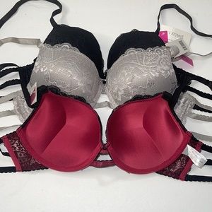 Bundle 3 Pieces 3 Hooks Super Push Up Extreme Double Padded Bombshell Bra. NWT